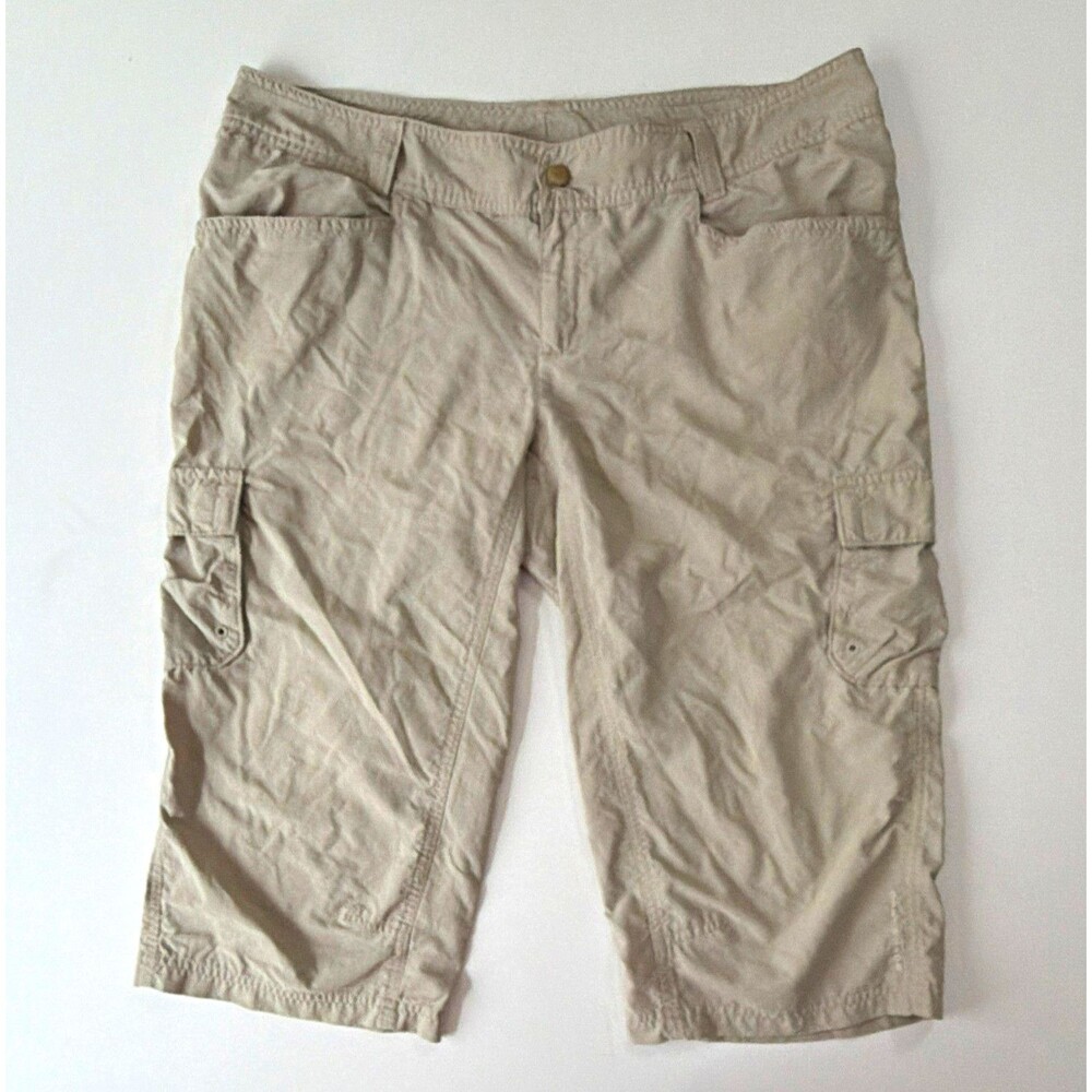 Columbia Omni-Shade Women's 12 Beige Nylon Cargo Shorts Pockets Flat Front